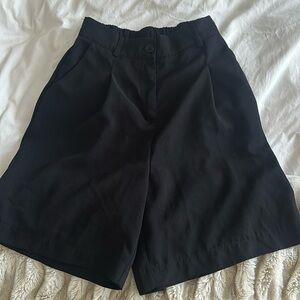Cinch waist high waisted black shorts